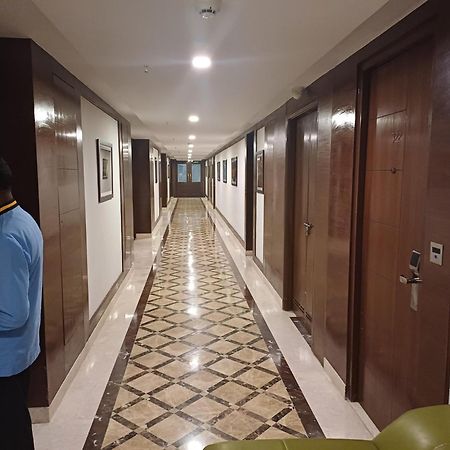 Hotel Benzz Park Ченнаї Екстер'єр фото