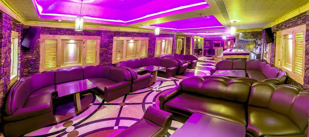 Hotel Benzz Park Ченнаї Екстер'єр фото